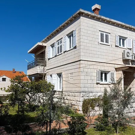 Appartement Falkoni *